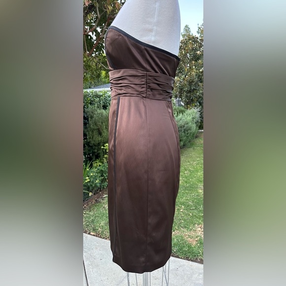 Democracy Strapless Satin Cocktail Dress - size 4 - Picture 4 of 5